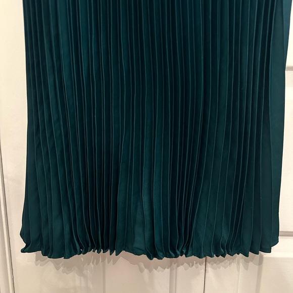 🆕 LOFT Emerald Green Dress - Picture 9 of 10